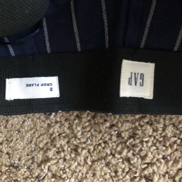 Crop pants - Picture 2 of 2